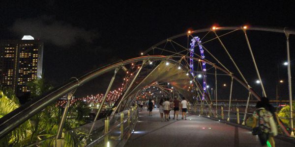 シンガポール　ヘリックス橋